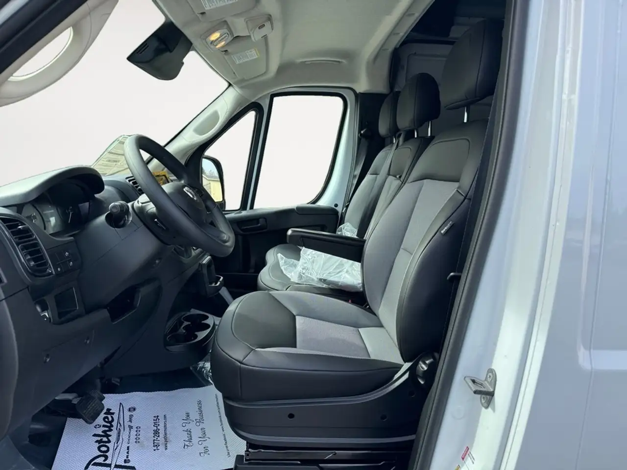 RAM ProMaster 3500 снимка RAM ProMaster 3500
