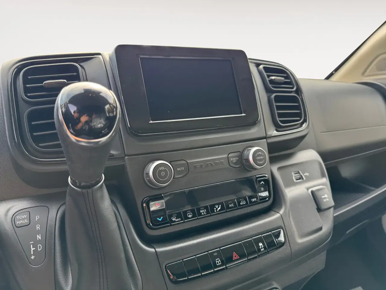 RAM ProMaster 3500 снимка RAM ProMaster 3500