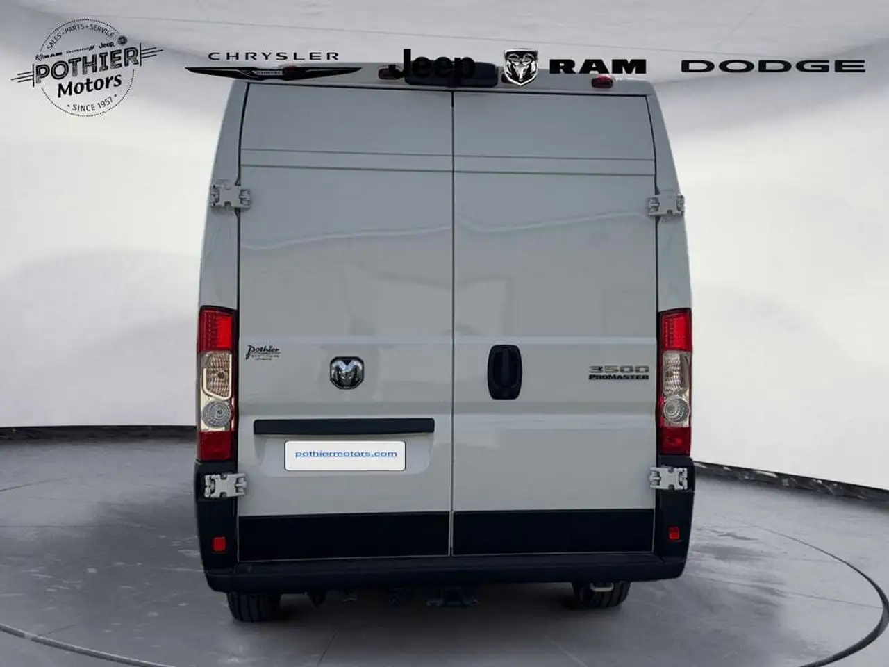 RAM ProMaster 3500 снимка RAM ProMaster 3500