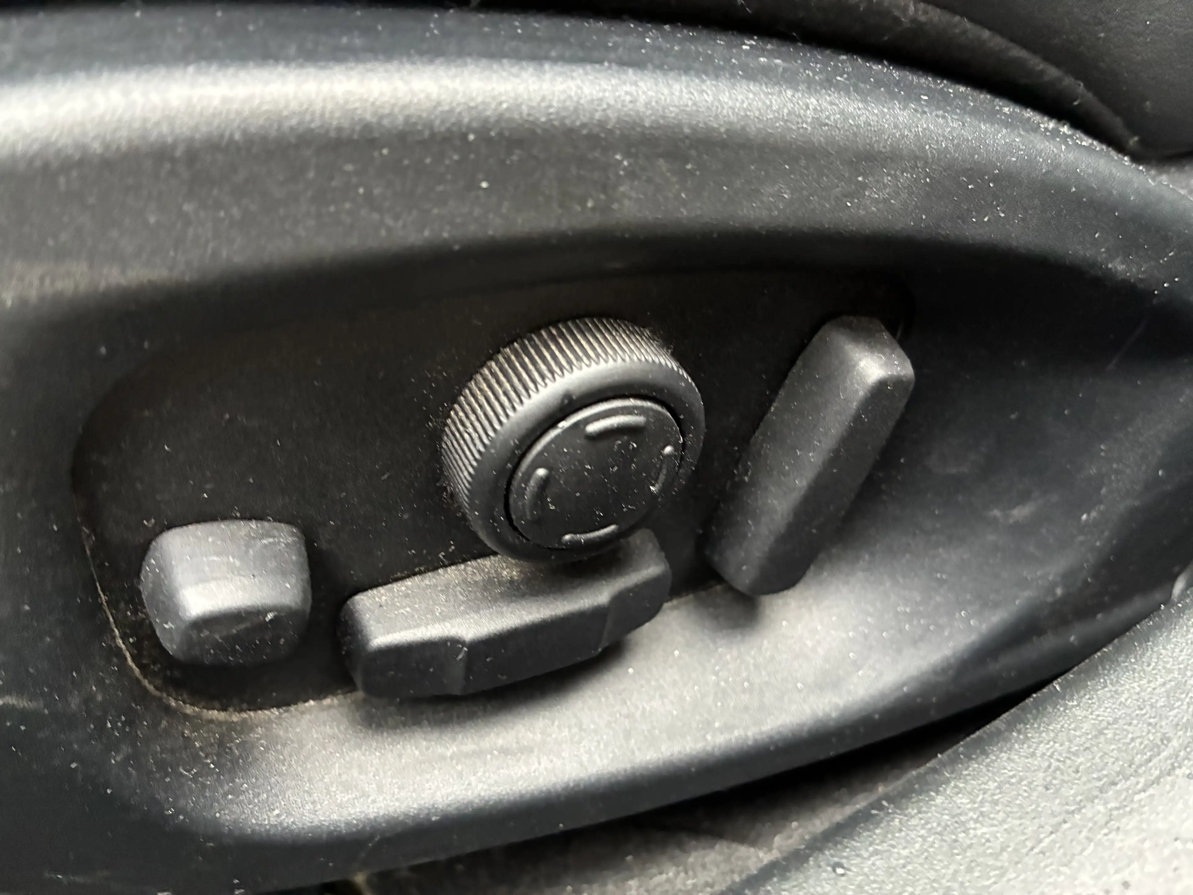 Jaguar XE XE 2.0 AUT. 25T Portfolio — photo 15