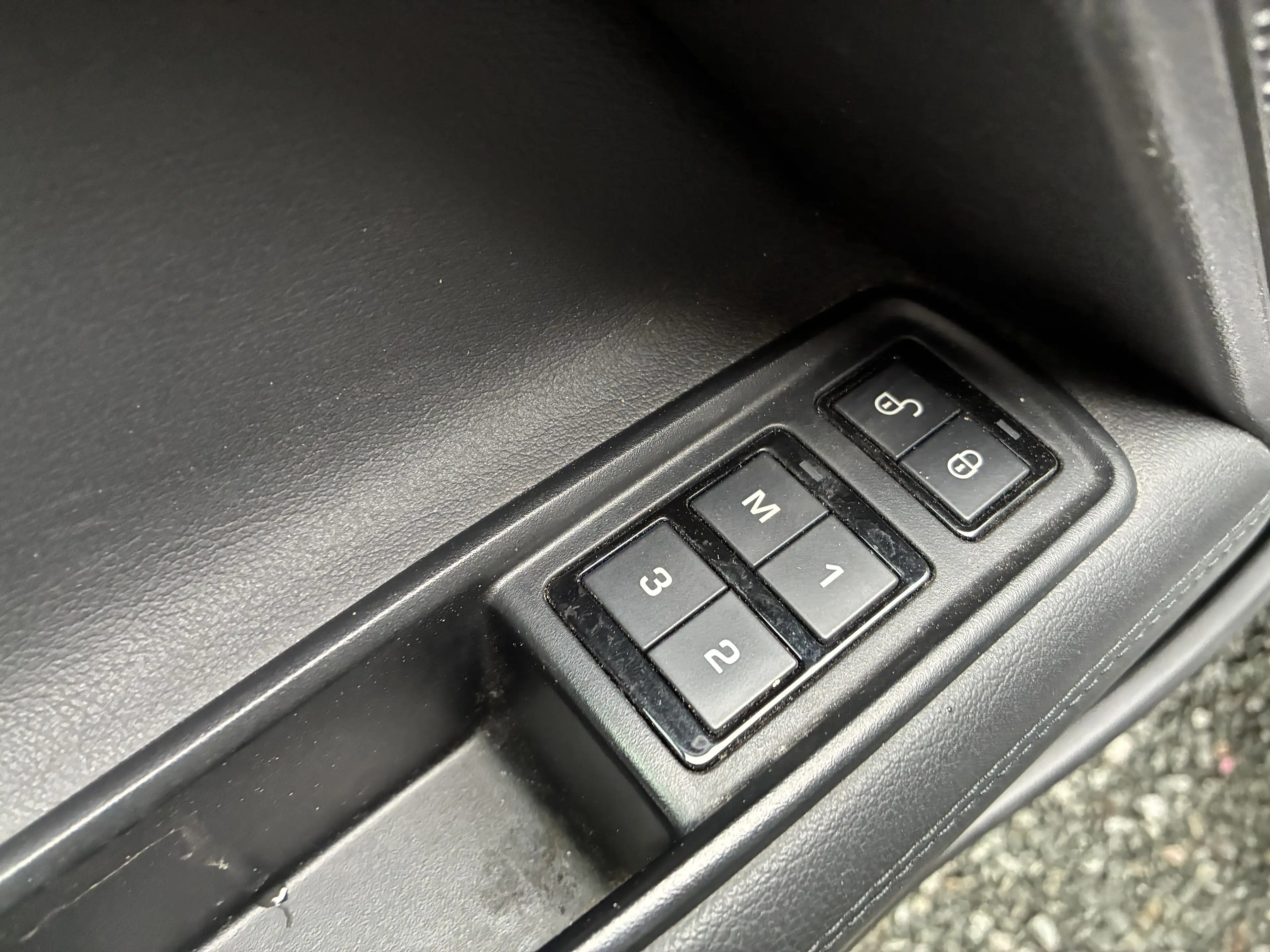 Jaguar XE XE 2.0 AUT. 25T Portfolio — photo 13
