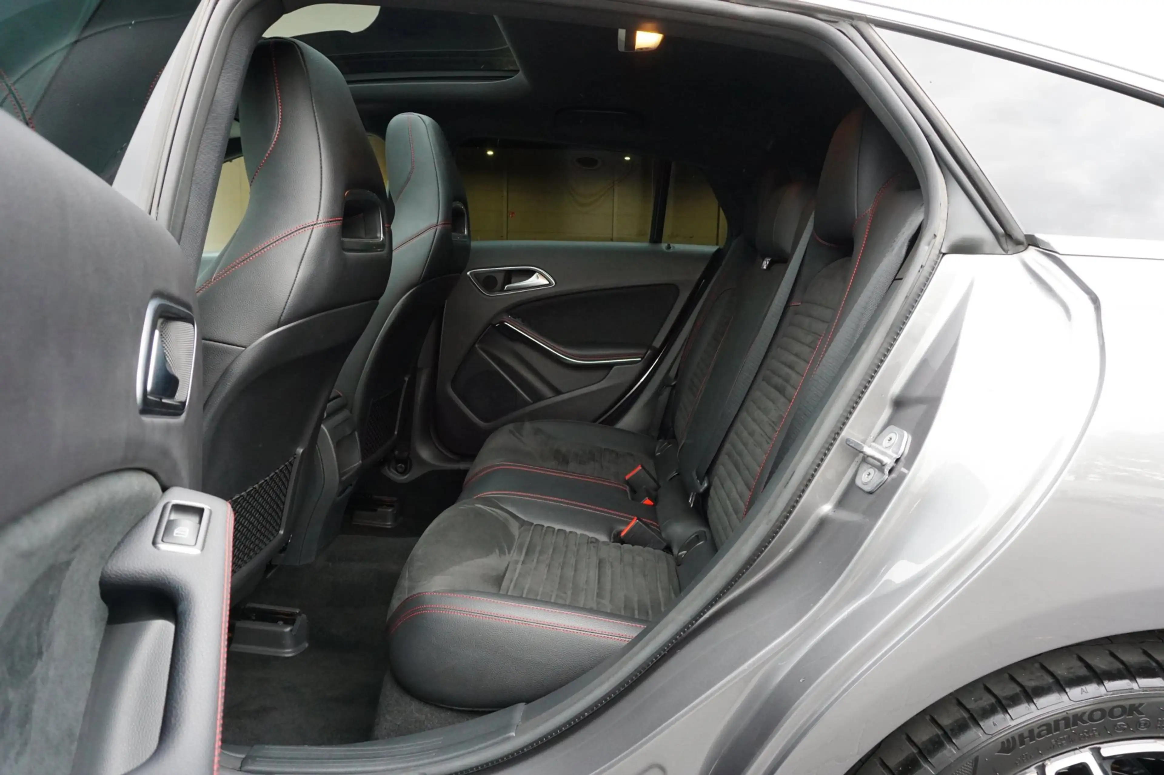 Mercedes-Benz CLA 180 Shooting Brake 180AMG Pano Leer Cam — photo 13