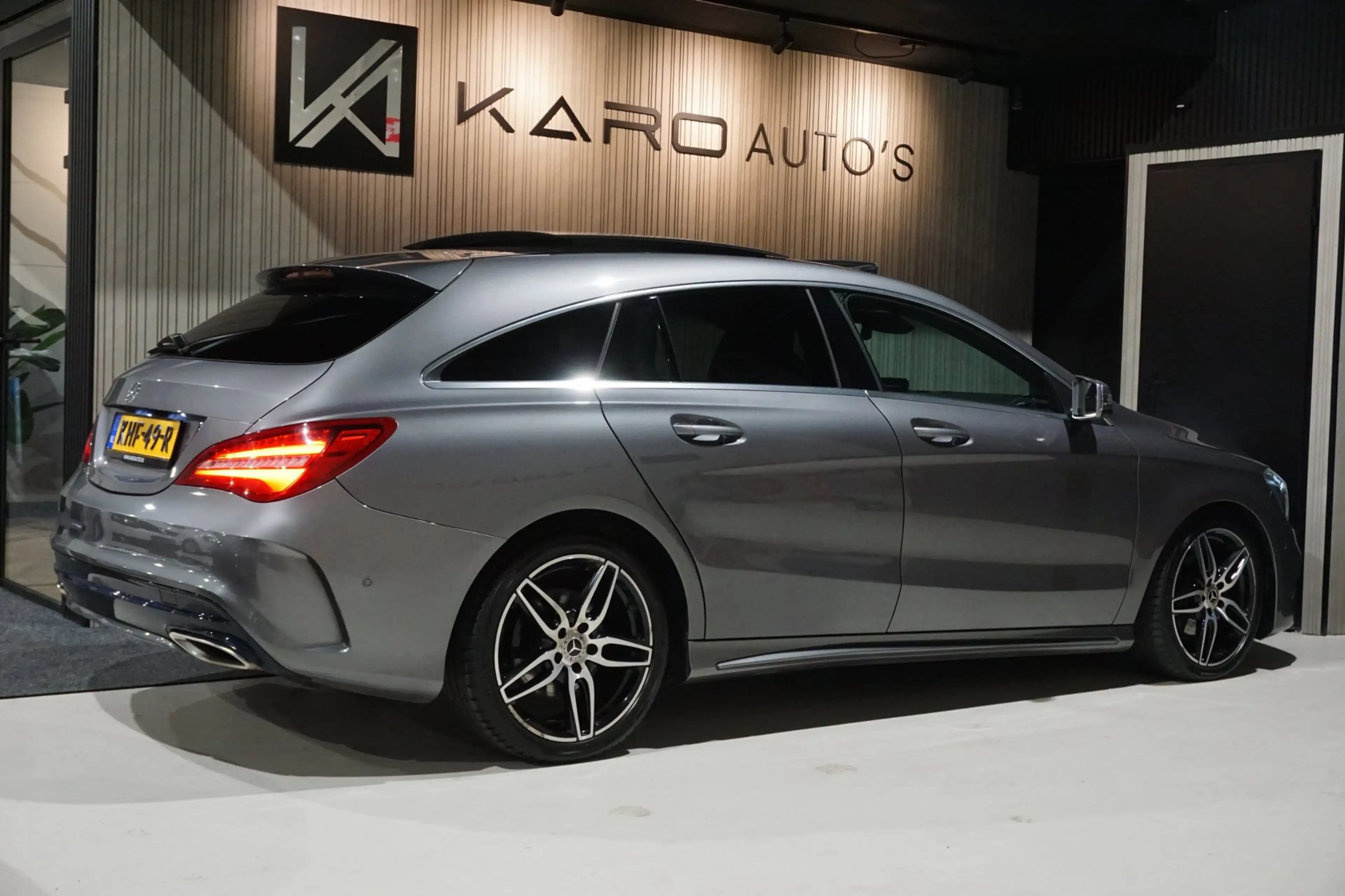 Mercedes-Benz CLA 180 Shooting Brake 180AMG Pano Leer Cam — photo 6