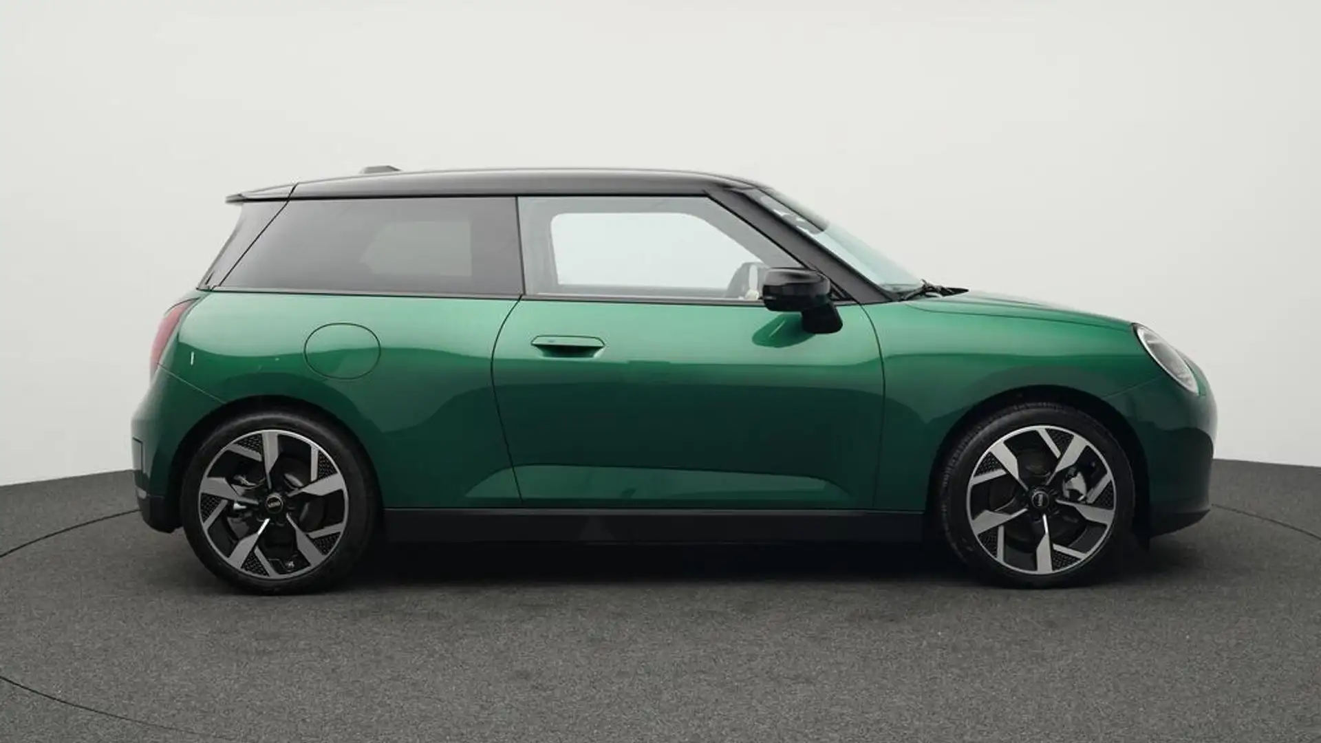 MINI Cooper SE Favoured Trim Grün - 2