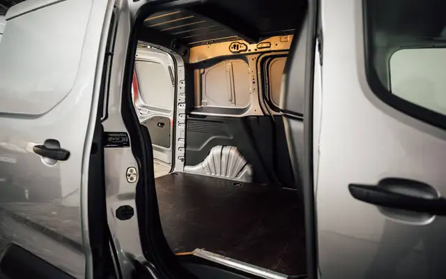 Opel Combo view 8
