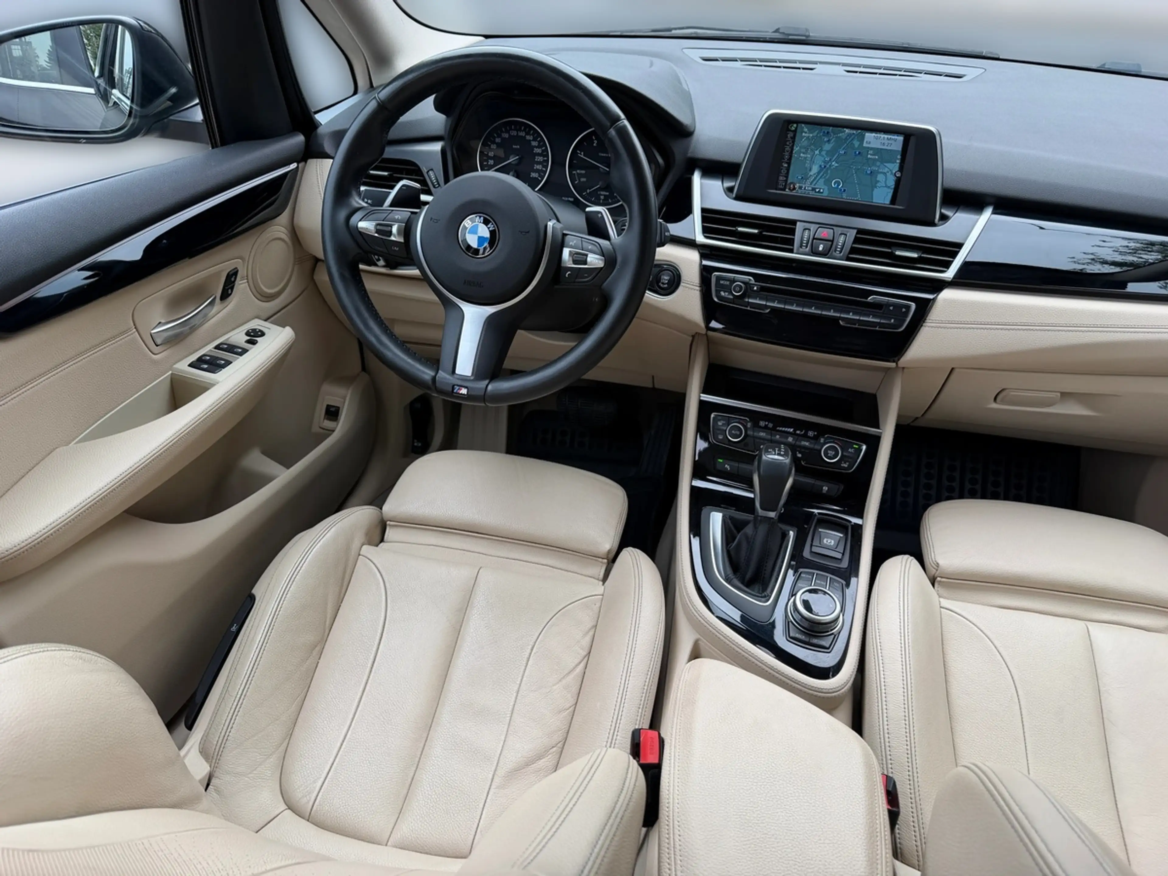 BMW 218 218d Gran Tourer Sport/M-Paket/Aut./Garantie — photo 9