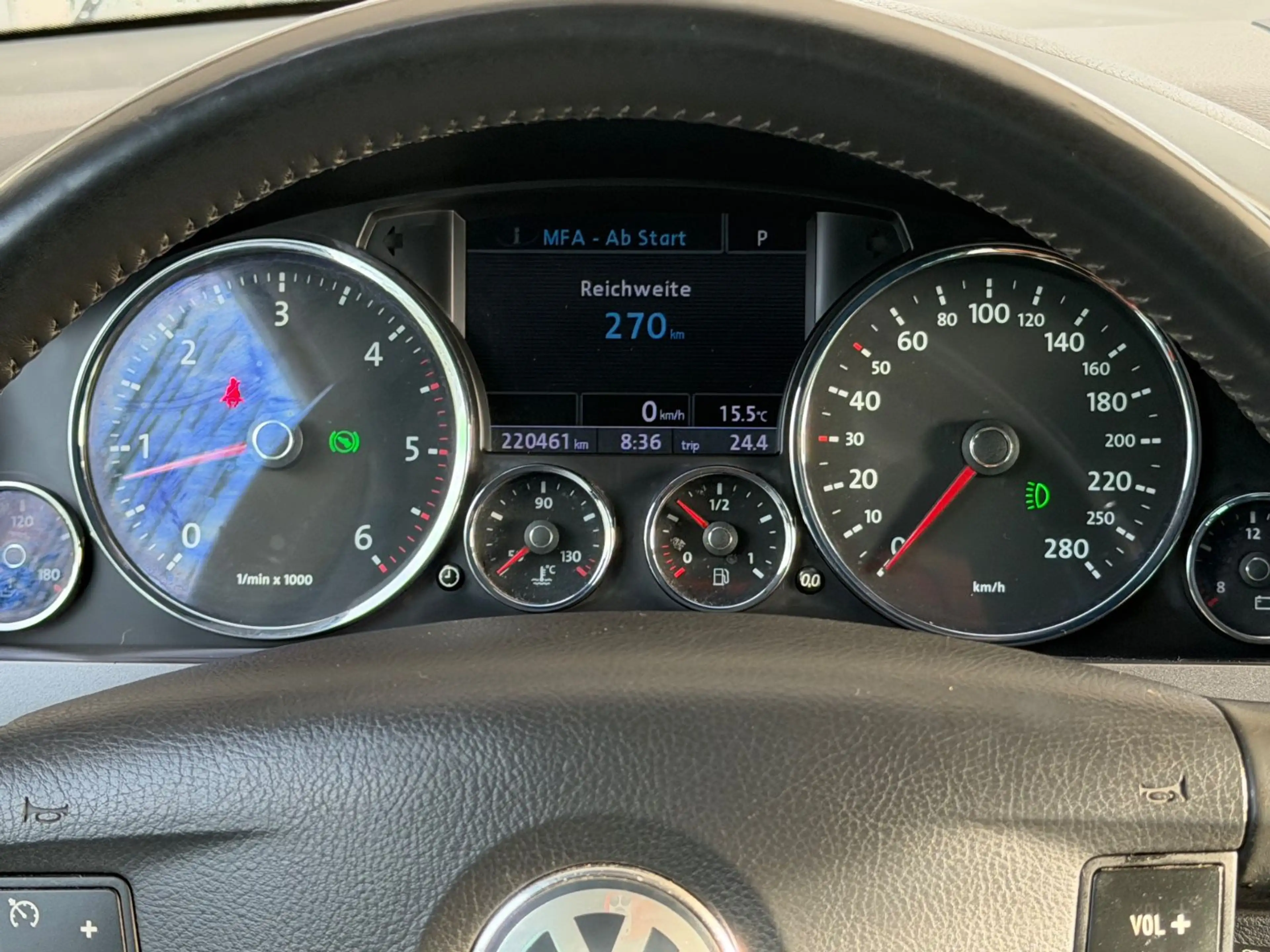 Volkswagen Touareg V6 TDI*PDC*AHK*SHZ*XENON* — photo 14
