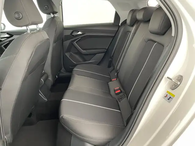 Audi A1 view 11
