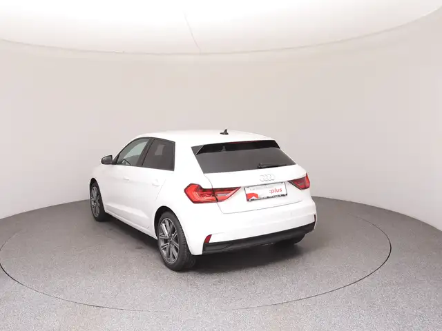 Audi A1 view 5