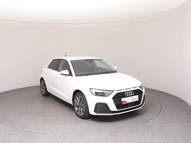 Audi A1 view 2