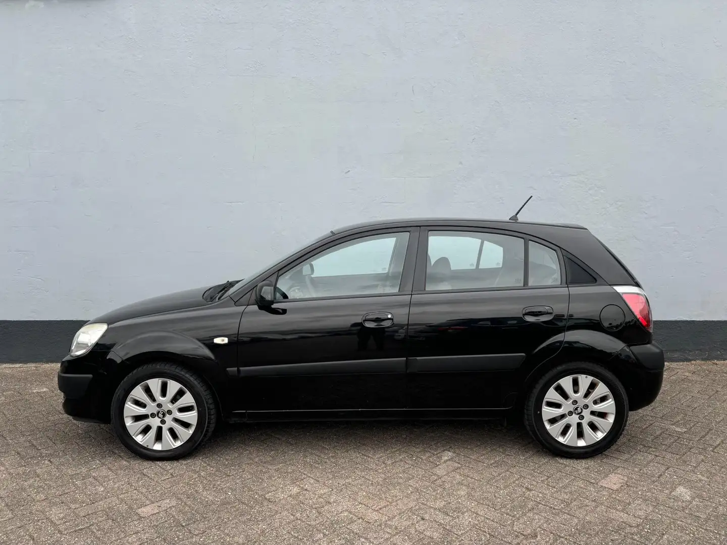 Kia Rio 1.4 LXE - LMV Zwart - 2