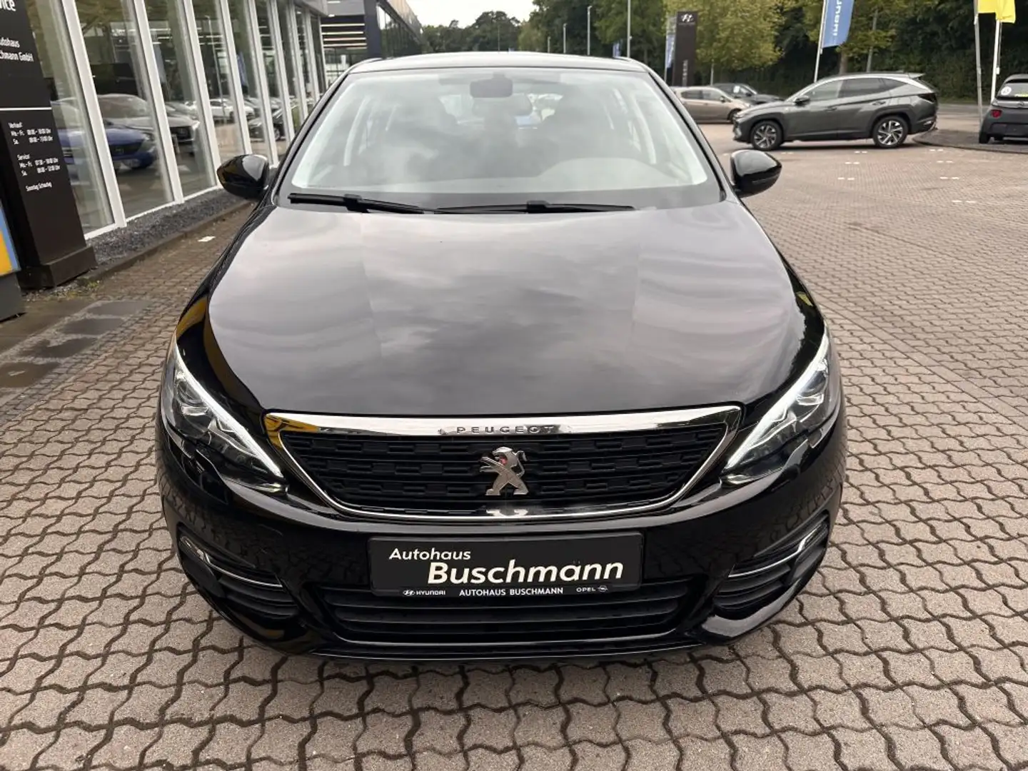 Peugeot 308 130 GPFActive +NAVI+AHK+ Negro - 2