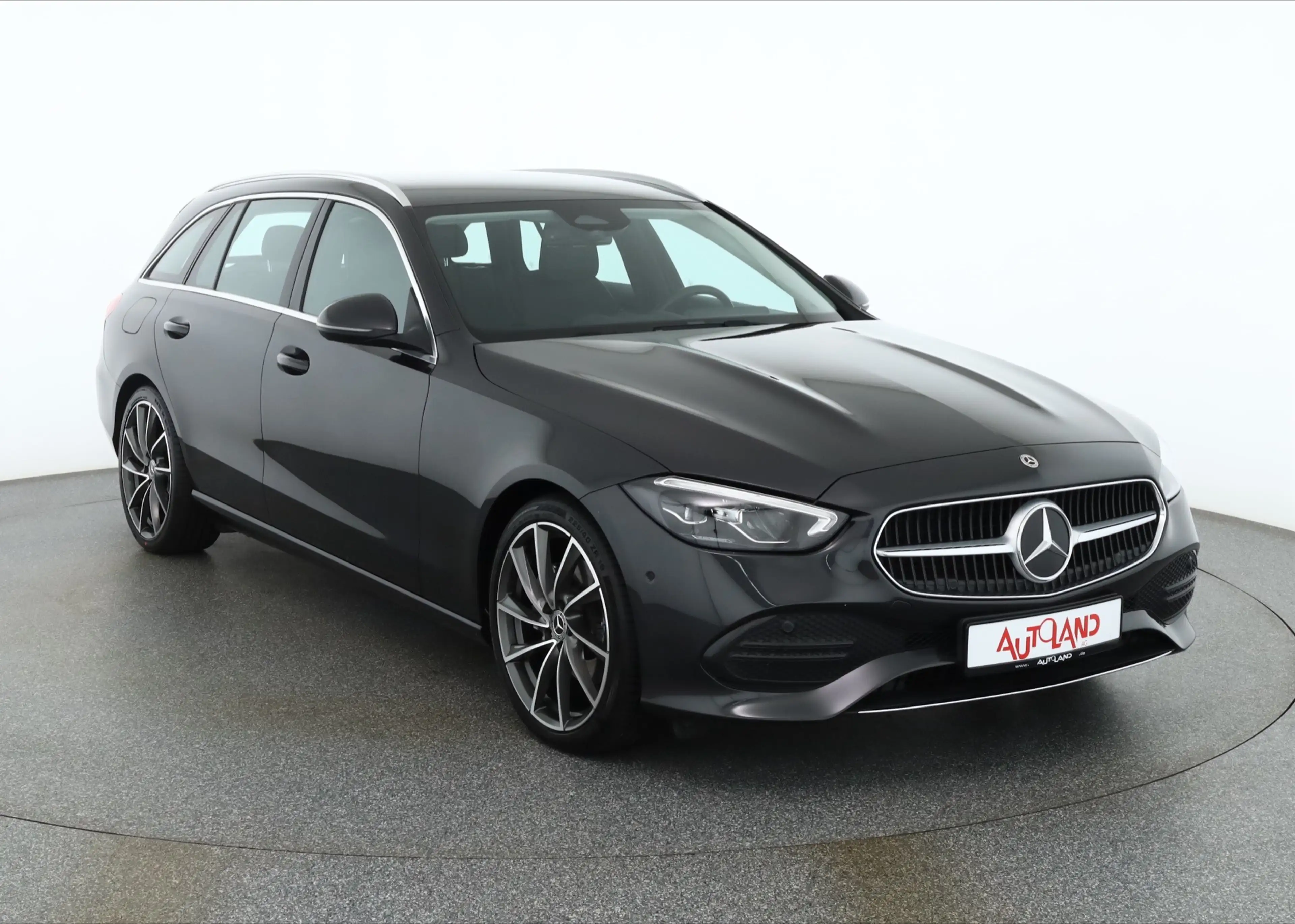 Mercedes-Benz C 220 C220d T Avantgarde LED Navi Sitzheizung Kamera — photo 7