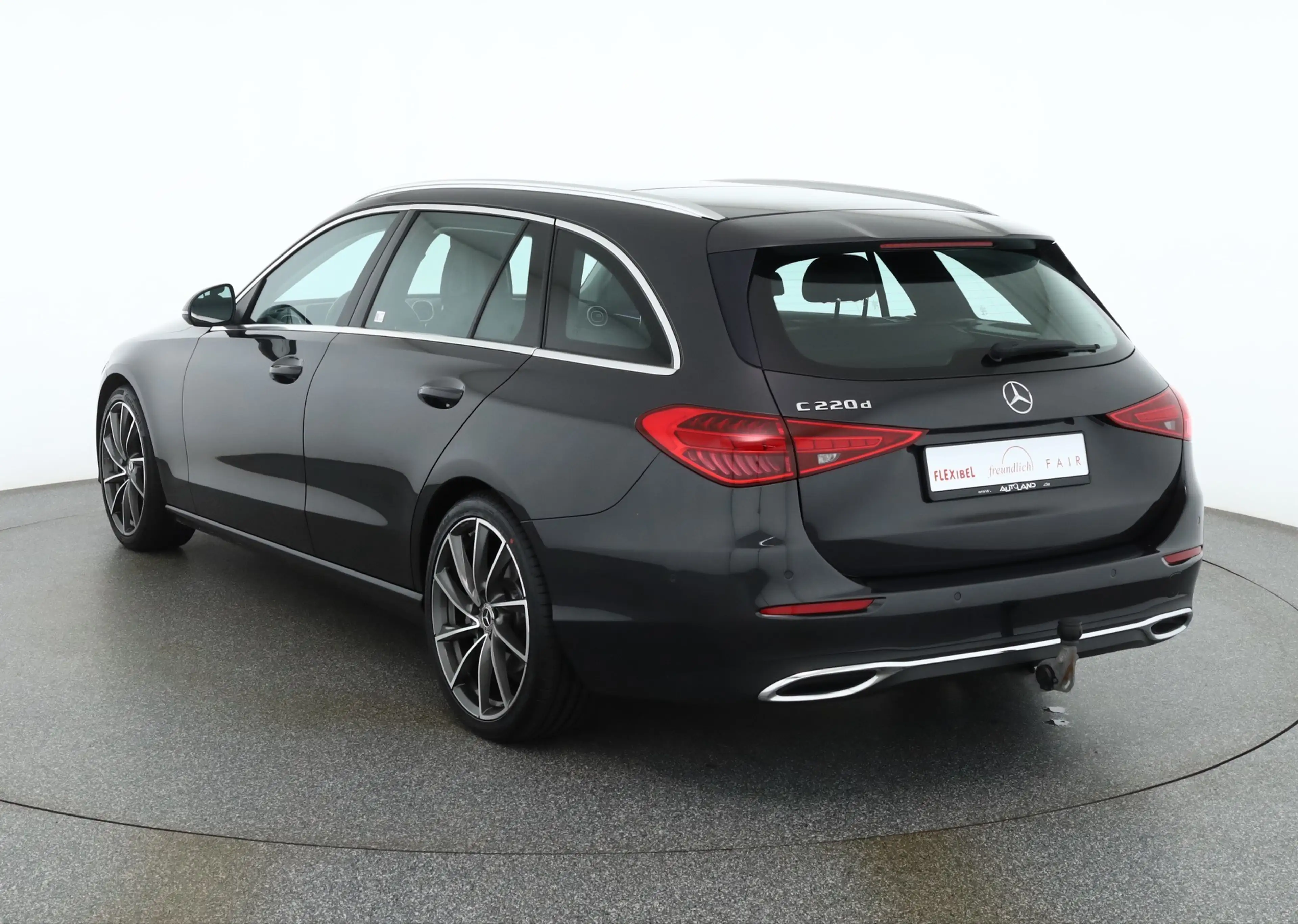 Mercedes-Benz C 220 C220d T Avantgarde LED Navi Sitzheizung Kamera — photo 3