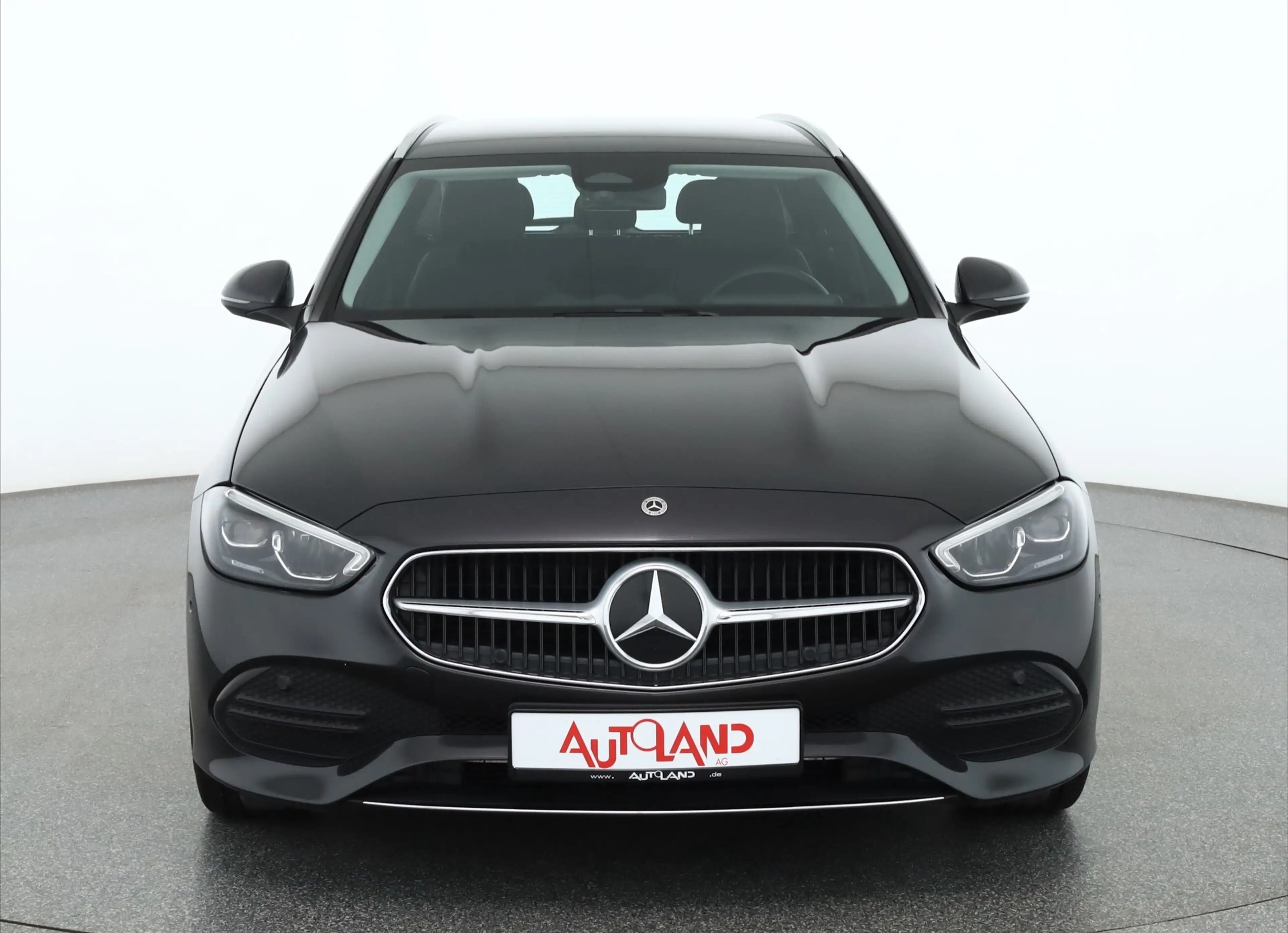 Mercedes-Benz C 220 C220d T Avantgarde LED Navi Sitzheizung Kamera — photo 8