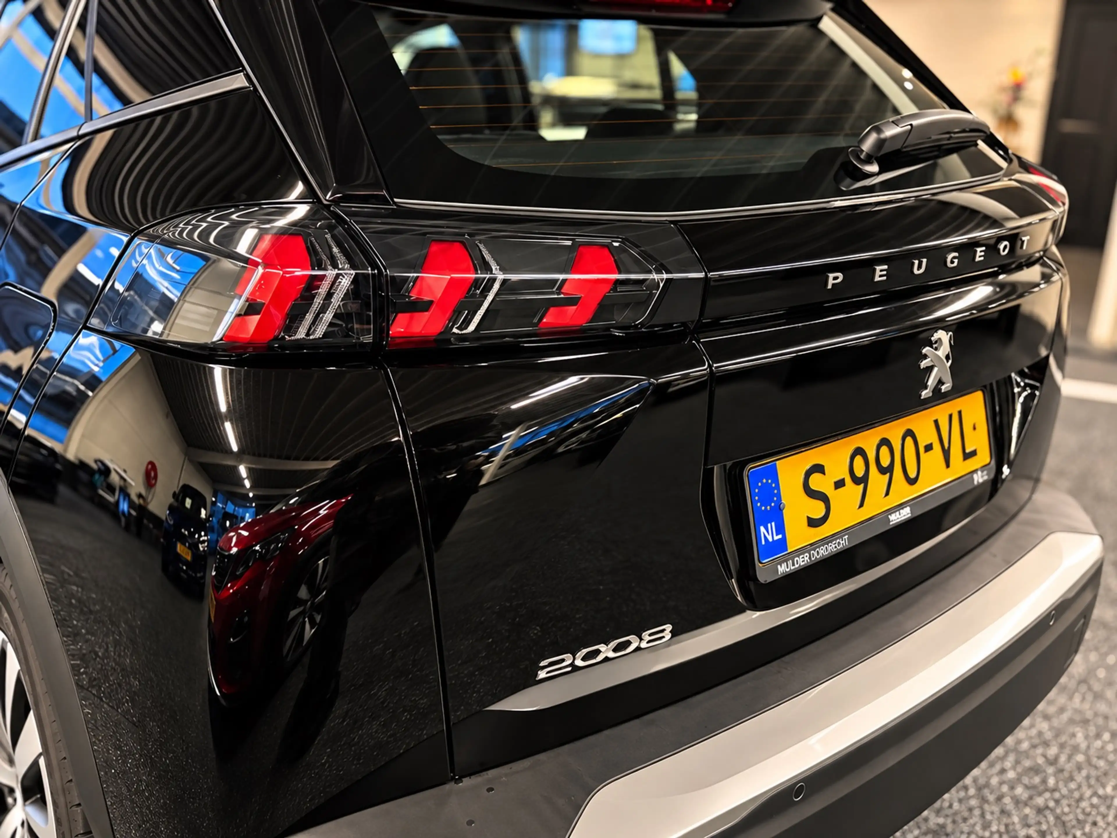 Peugeot 2008 1.2 PureTech | BINNENKORT VERWACHT — photo 8