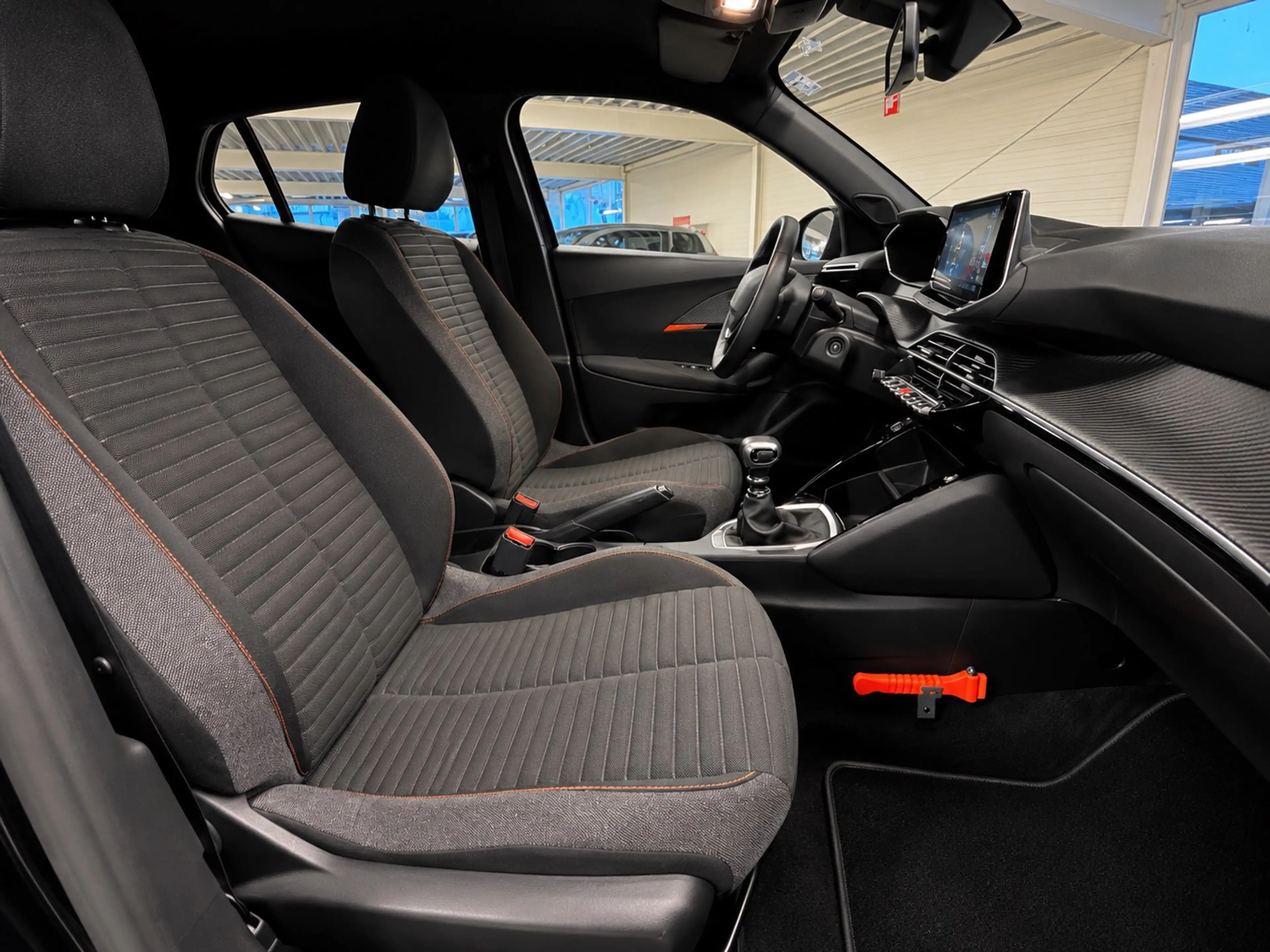 Peugeot 2008 1.2 PureTech | BINNENKORT VERWACHT — photo 12