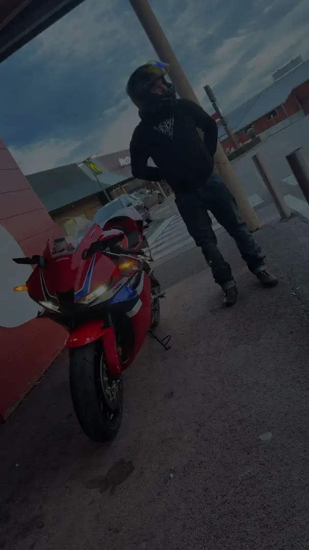 Honda CBR 600 rr Червоний - 1