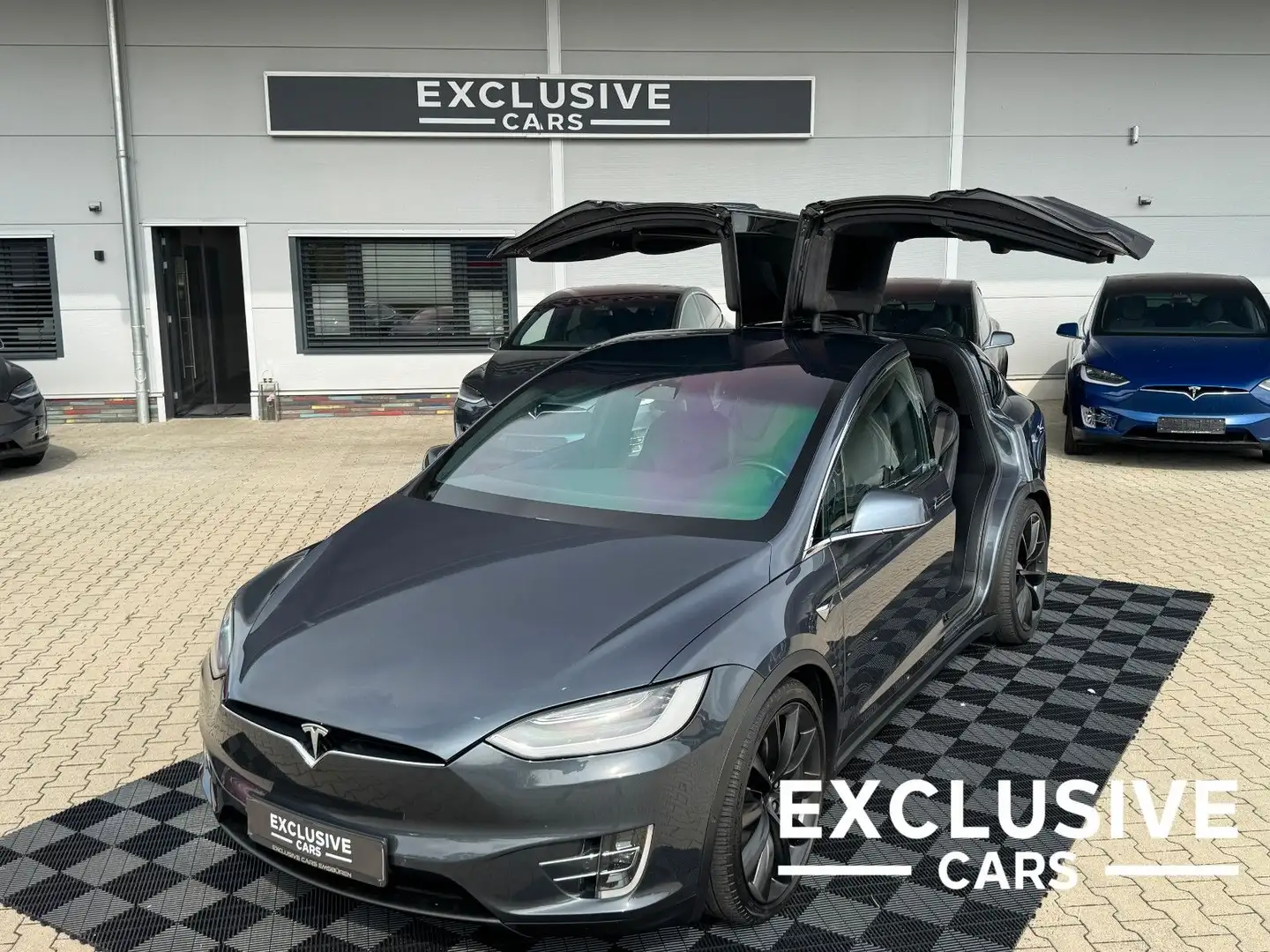 Tesla Model X MODEL X LONG RAVEN | 6 SEATER | 22INCH | FSD | Silber - 1