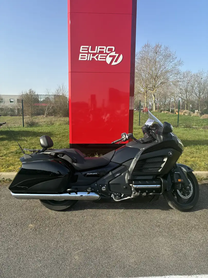Honda GL 1800 Negro - 1