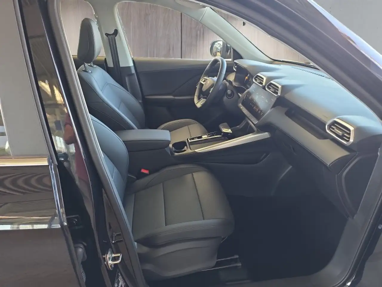 MG ZS Luxury 1,5 Hybrid+ 197PS Pano/18*Alu/LED/Navi/Lede, миниатюра 15