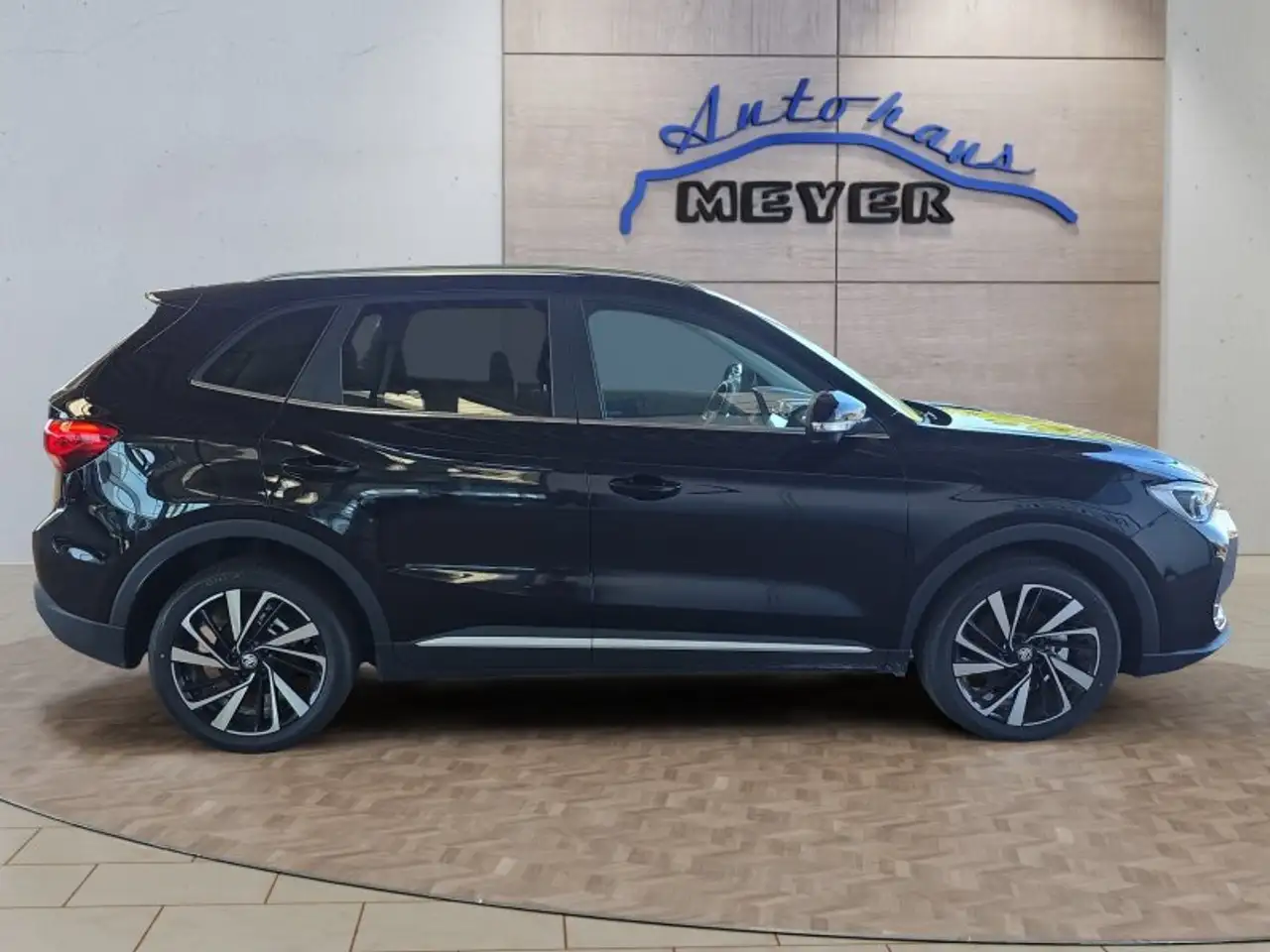 MG ZS Luxury 1,5 Hybrid+ 197PS Pano/18*Alu/LED/Navi/Lede, миниатюра 6