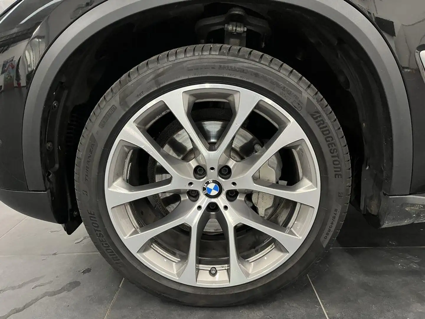 BMW X5 xdrive30d xLine auto Schwarz - 2