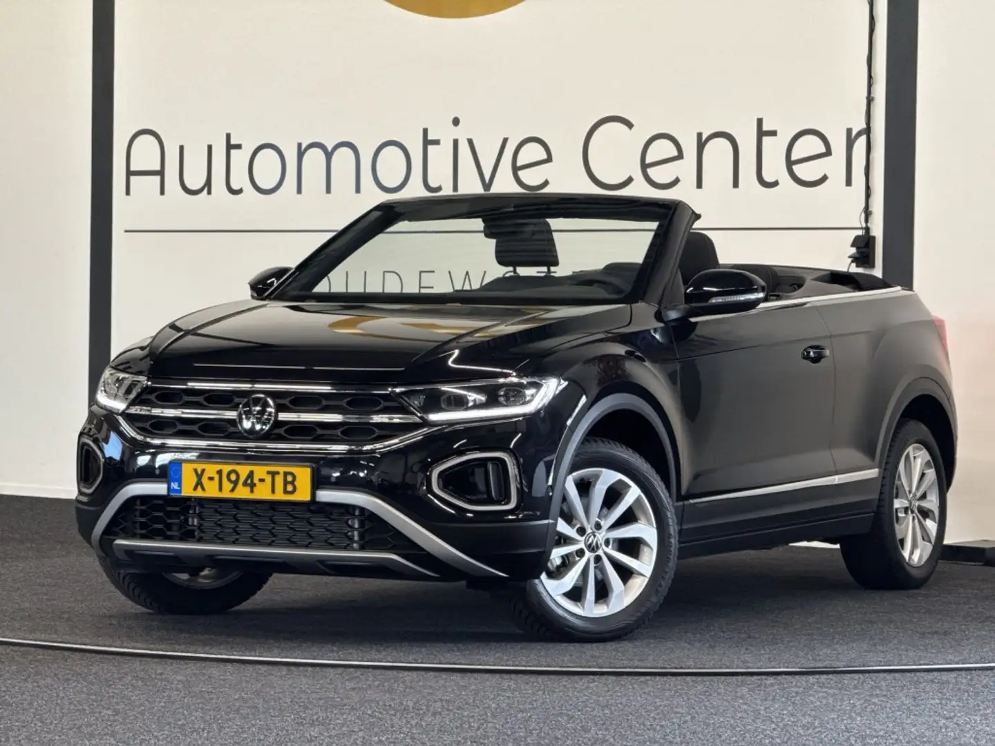 Volkswagen T-Roc Cabrio 1.0 TSI Style | ACC | CAMERA | WINTER-PAKKE Zwart - 1