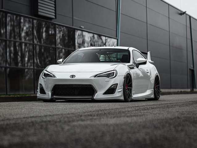Imagine Toyota GT86 Aero Carbon