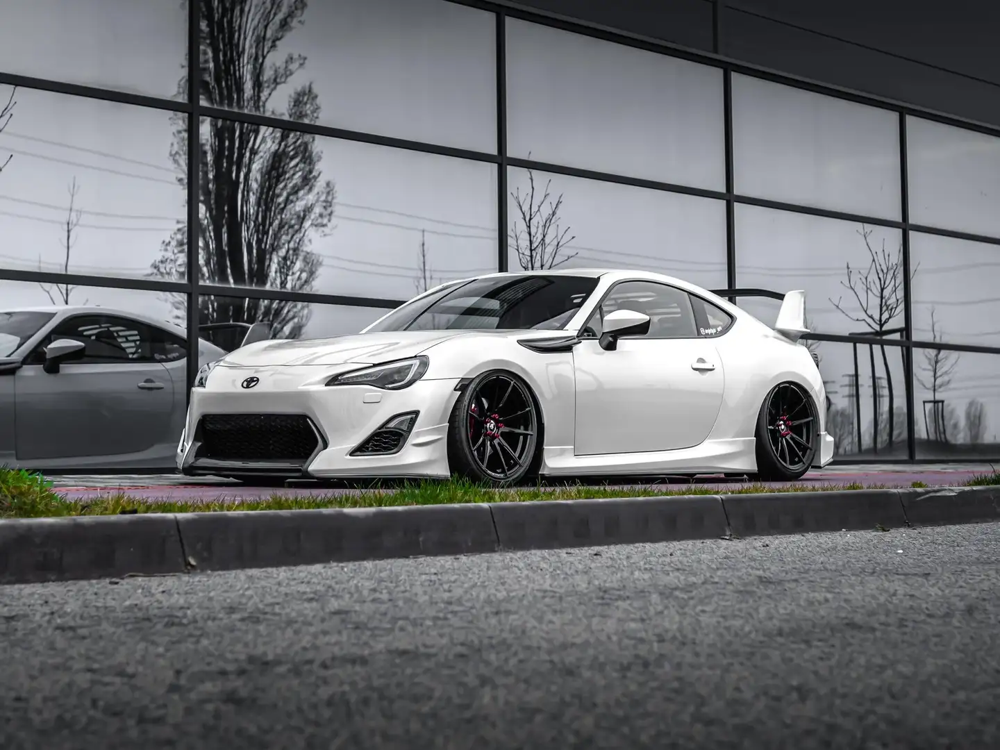 Toyota GT86 Aero Carbon Weiß - 2