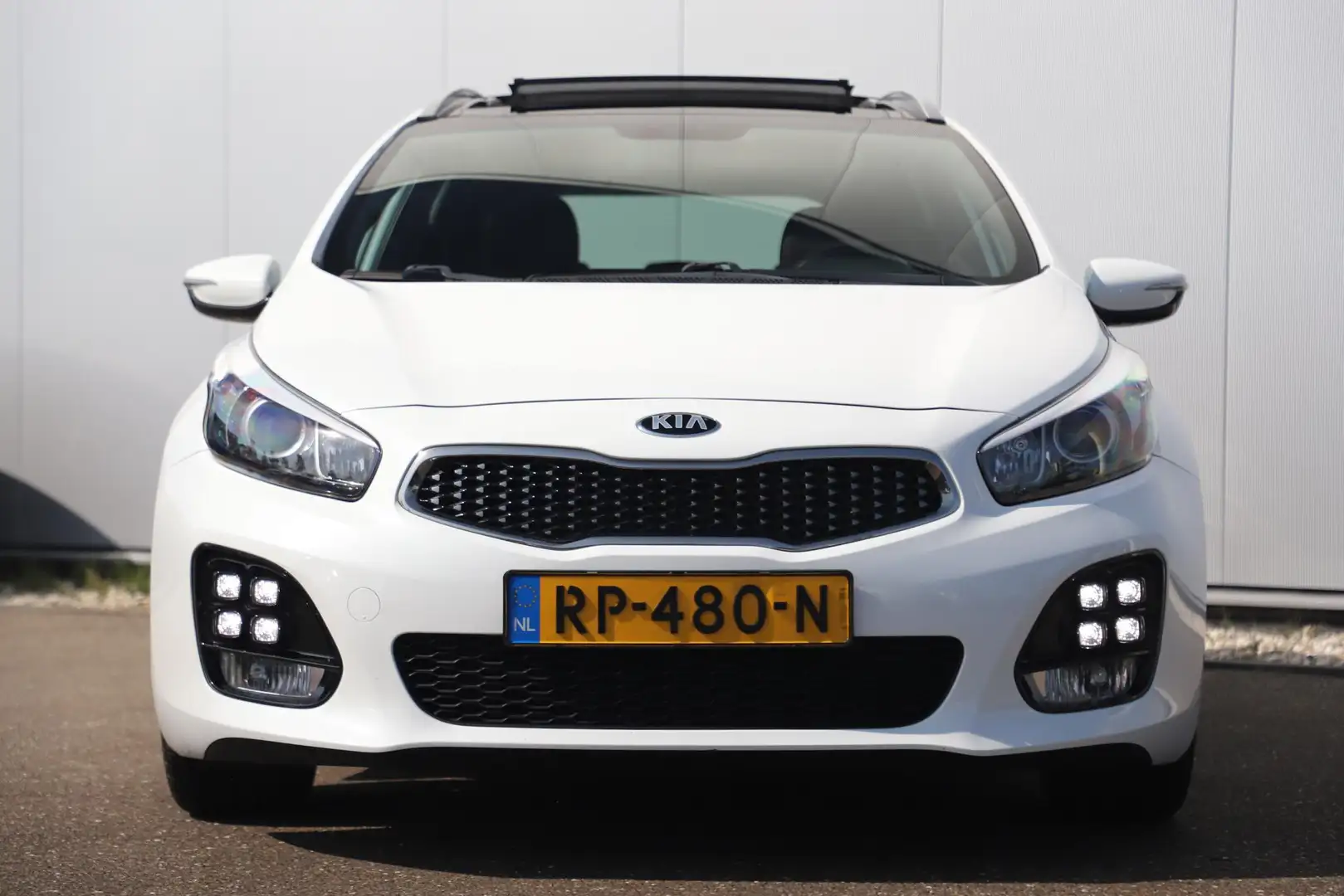 Kia Ceed SW / cee'd SW Sportswagon 1.0 T-GDi GT-Line Summer Edition Panor Wit - 2