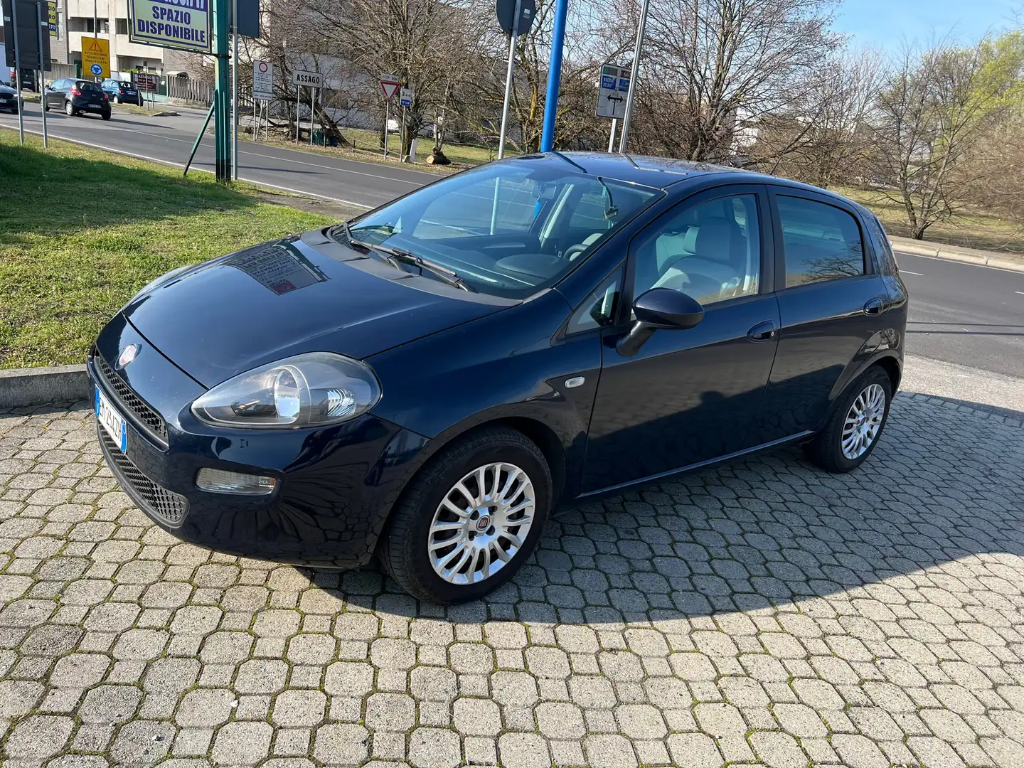 Fiat Punto Evo 5p 1.3 mjt Dynamic s&s 95cv N1 4 posti Bleu - 2