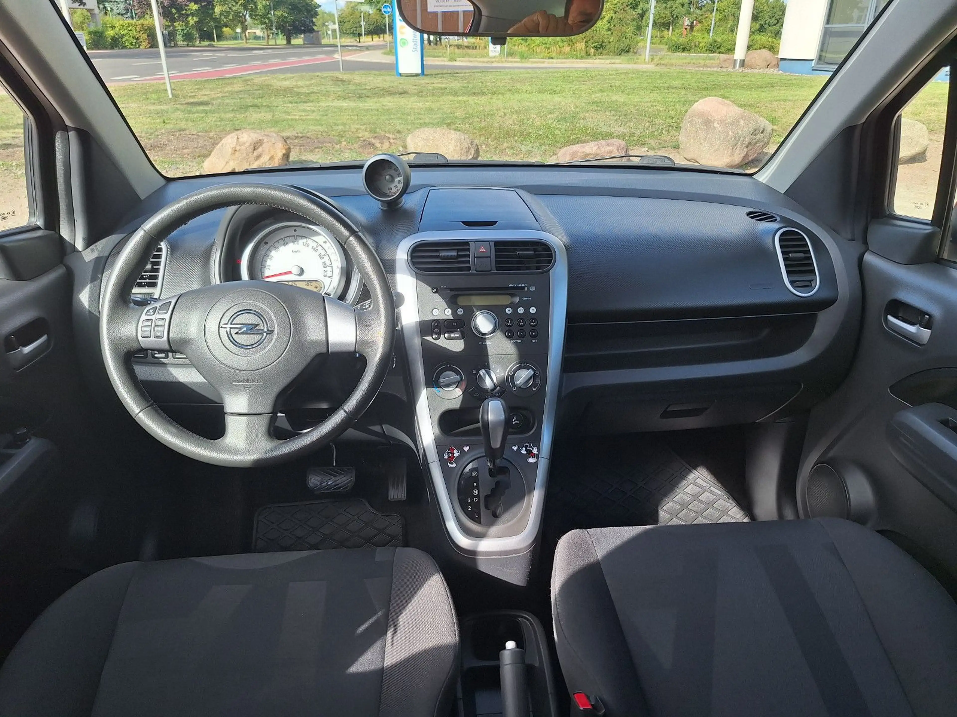 Opel Agila 1.2 Edition Automatik! 2.deut.H. Tüv neu!! — photo 10