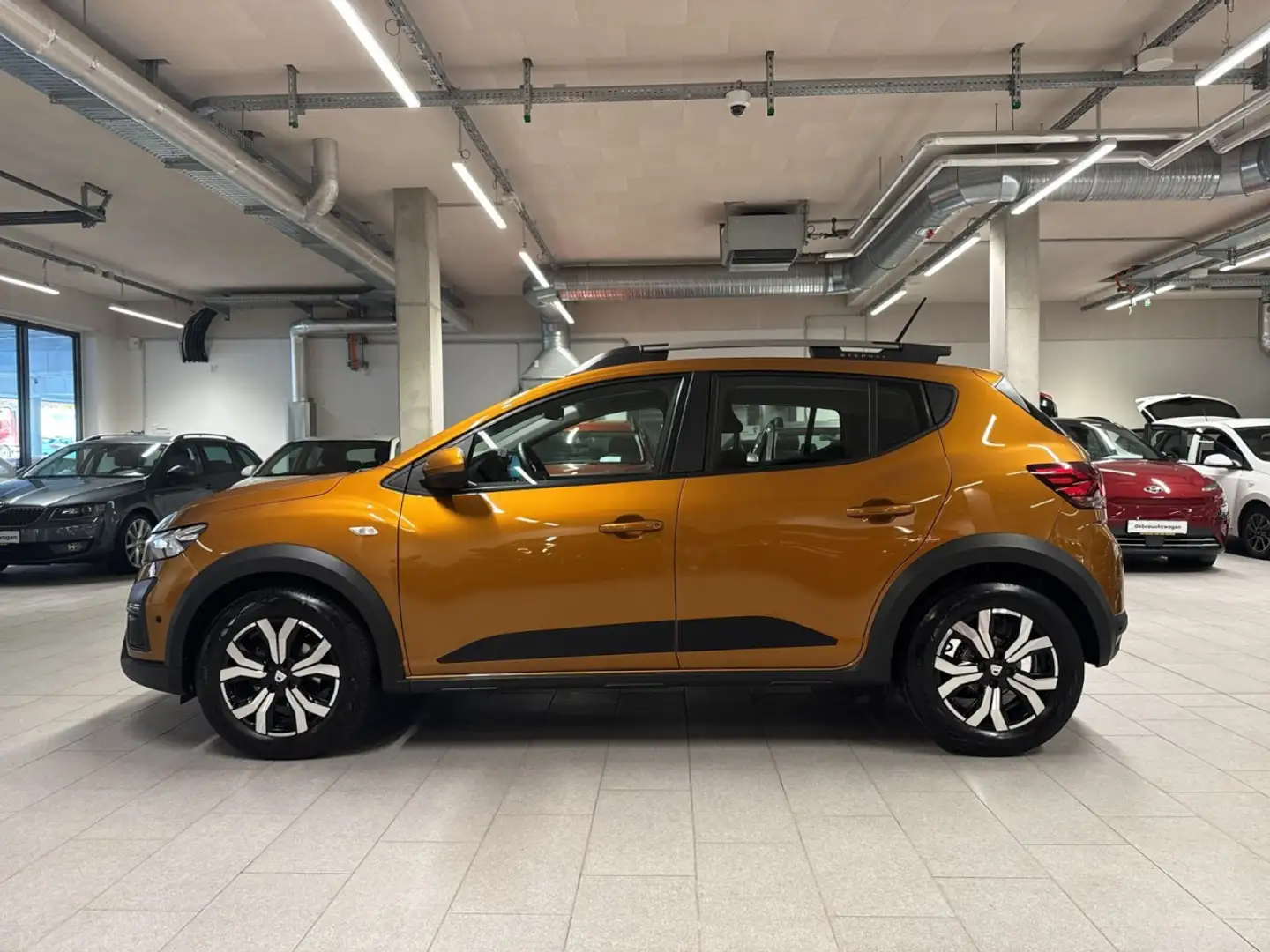 Dacia Sandero III Stepway Comfort Klima Navi Rückfahrkamera Orange - 2