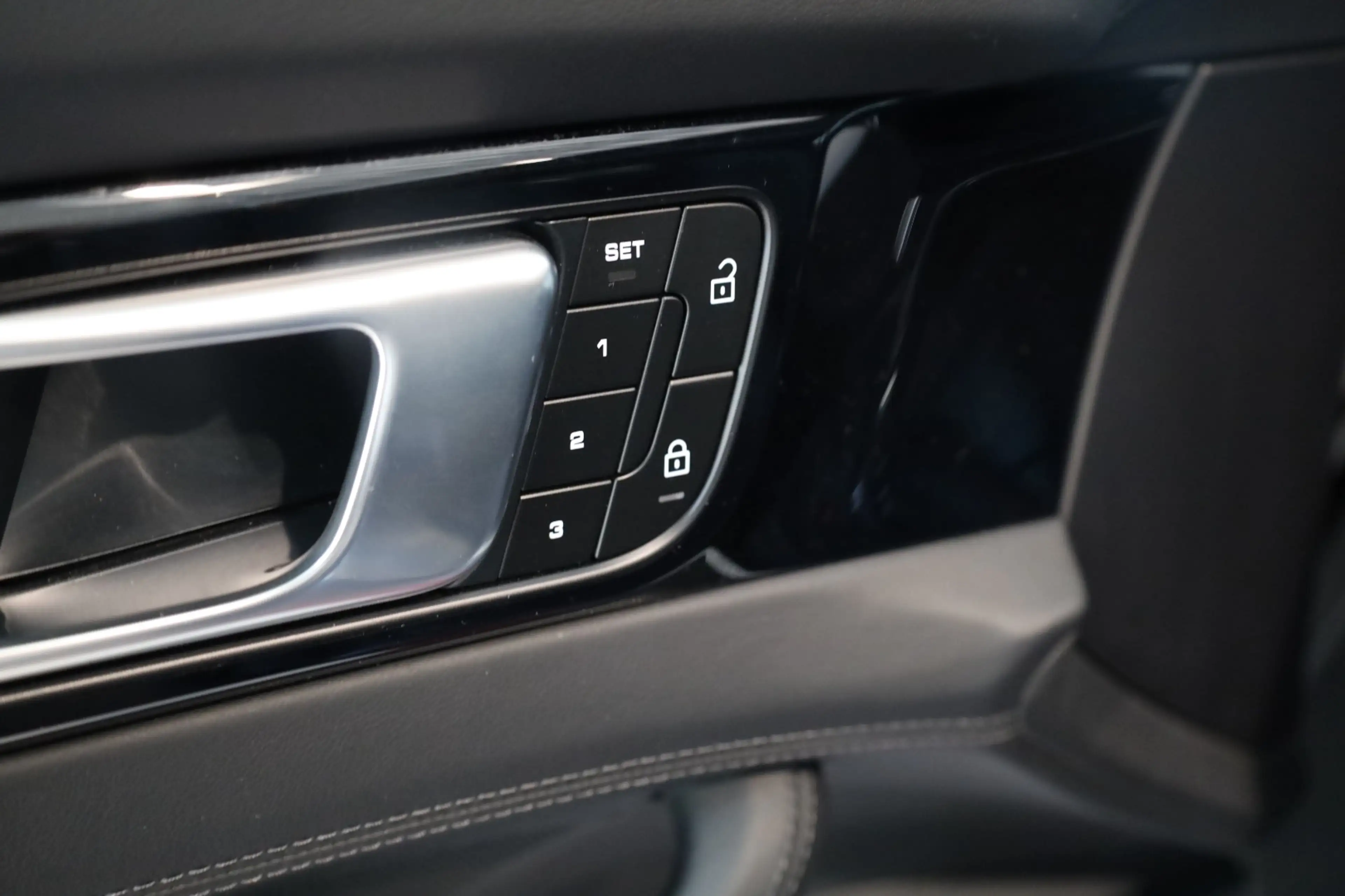 Porsche Panamera Sport Turismo 4 S E-Hybrid*Panorama — photo 15