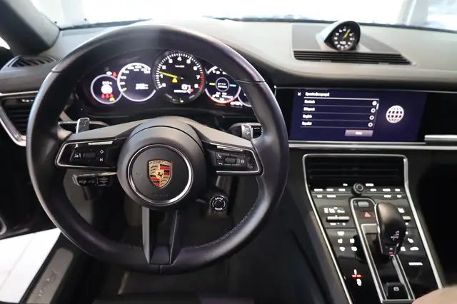 Porsche Panamera view 24