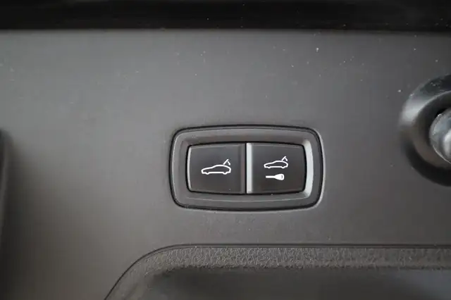 Porsche Panamera view 11