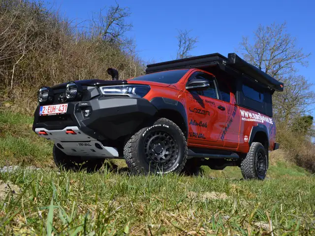 Toyota Hilux Hilux 2.8 D-4D 4WD Invincible