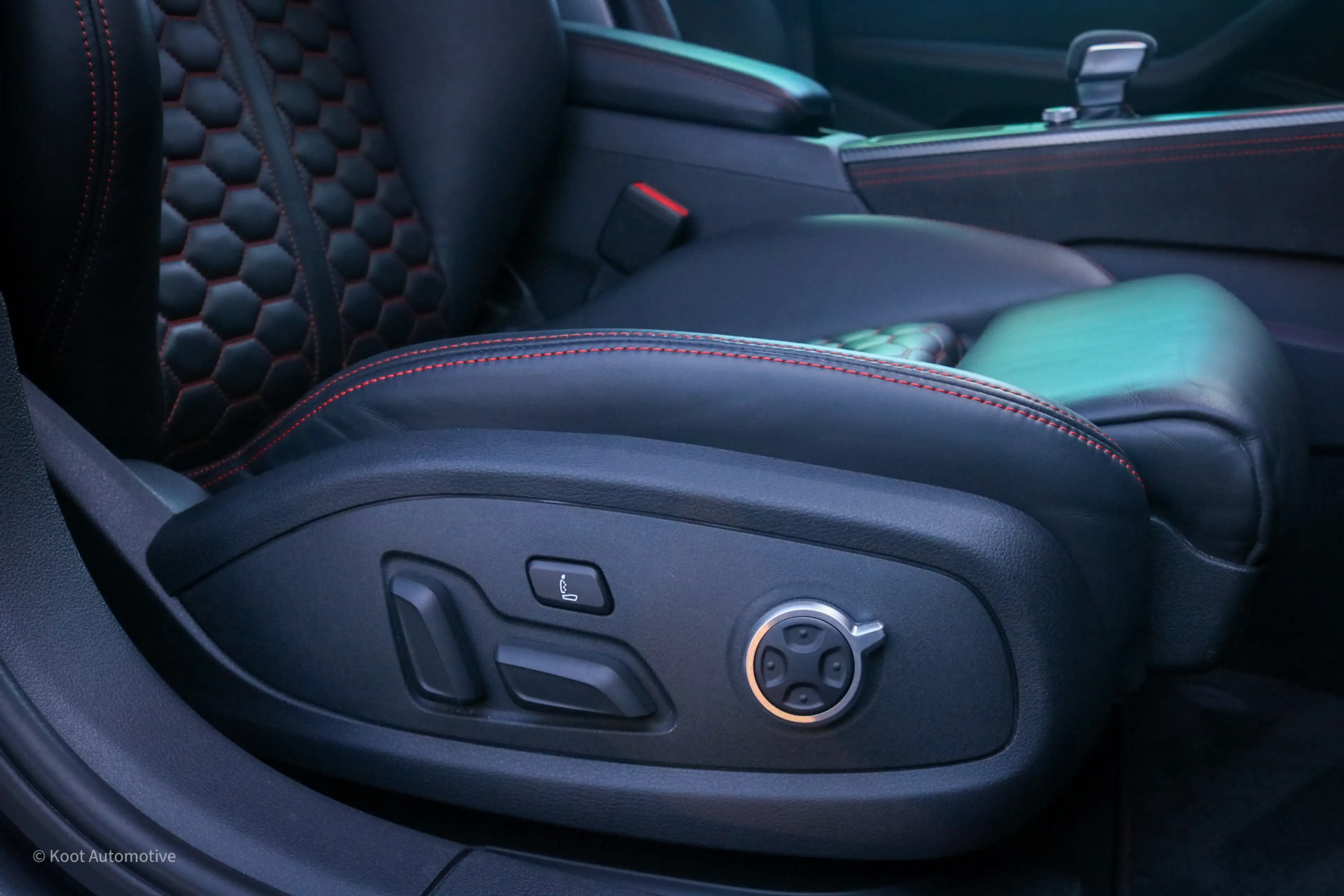 Audi RS4 Avant 2.9 TFSI Quattro | Stage 2 | Miltek | Pano | — photo 38