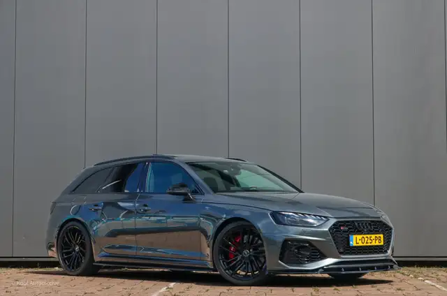 Audi RS4 Avant 2.9 TFSI Quattro | Stage 2 | Miltek | Pano |