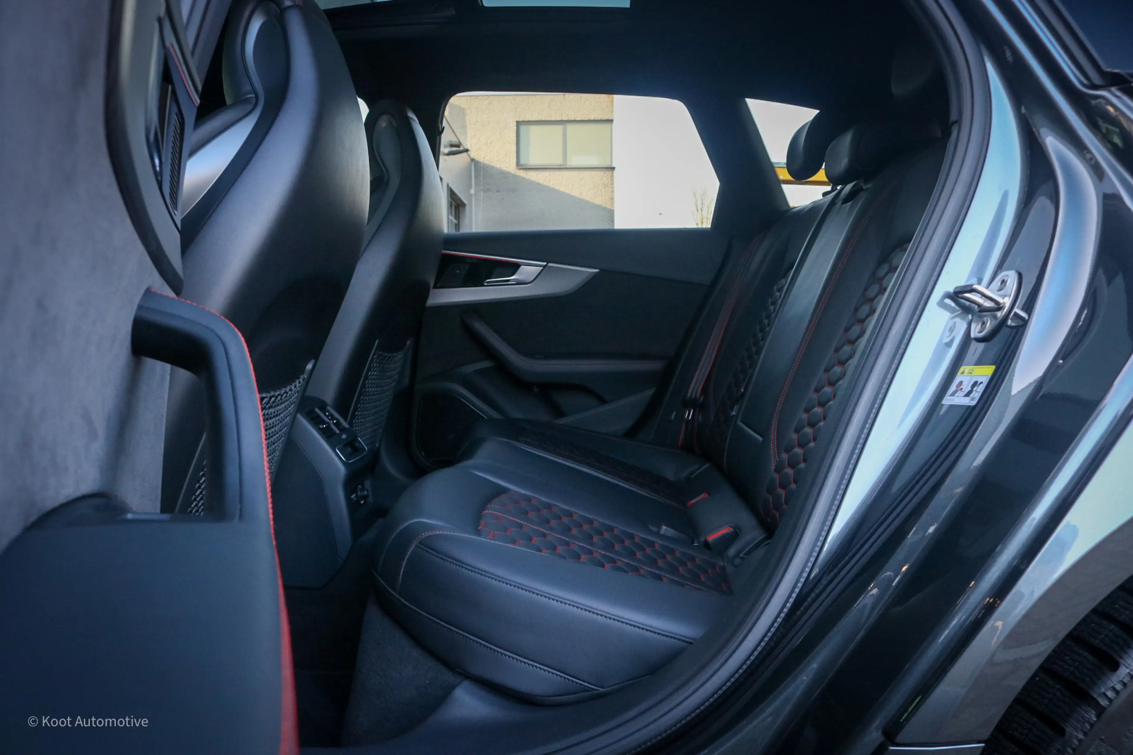 Audi RS4 Avant 2.9 TFSI Quattro | Stage 2 | Miltek | Pano | — photo 32