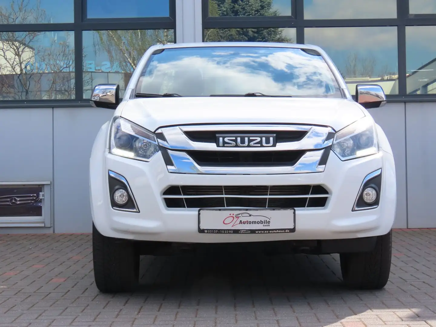 Isuzu D-Max 1.9 Turbodiesel Cab 4WD LKW Blanc - 2