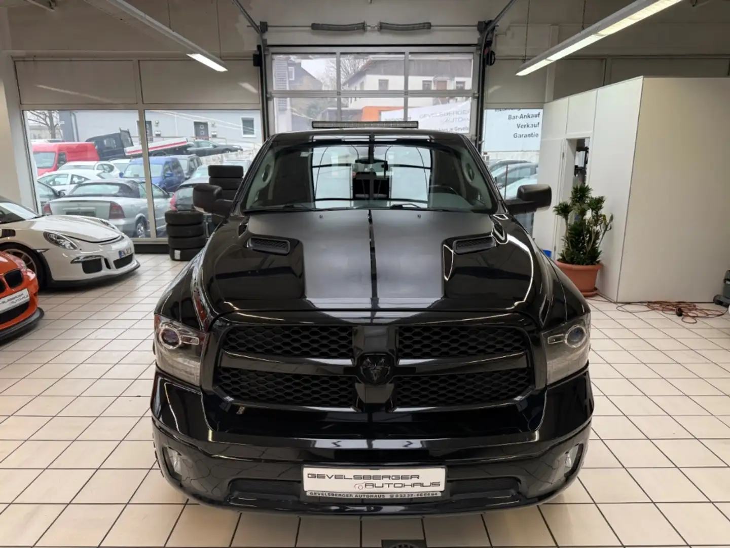 Dodge RAM Ram1500 4X4 Sportabgas Leder eFH ZV ESP ABS Servo Black - 2
