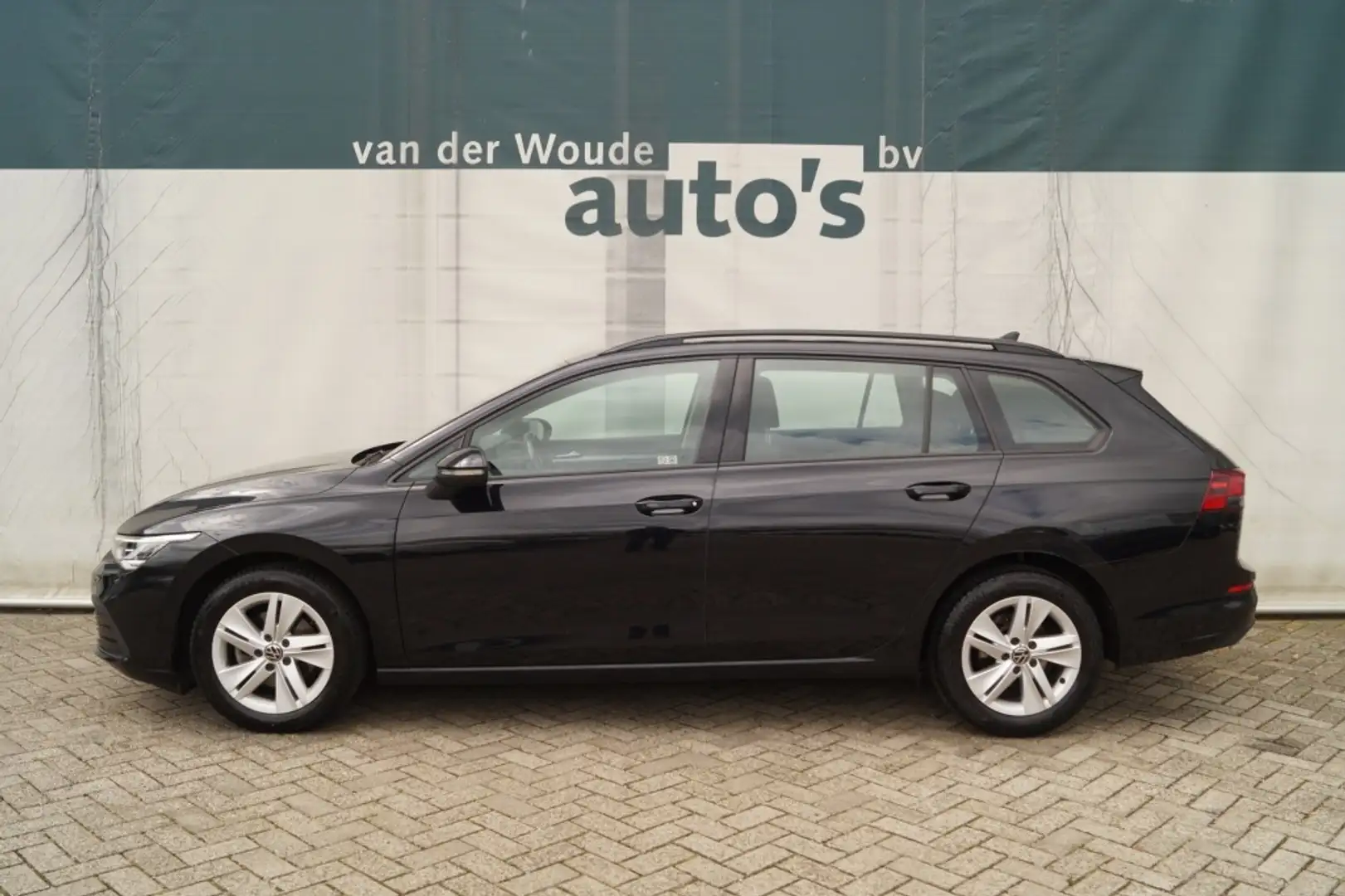Volkswagen Golf Variant 1.0 eTSI 110pk DSG Life -NAVI-PDC- Noir - 1