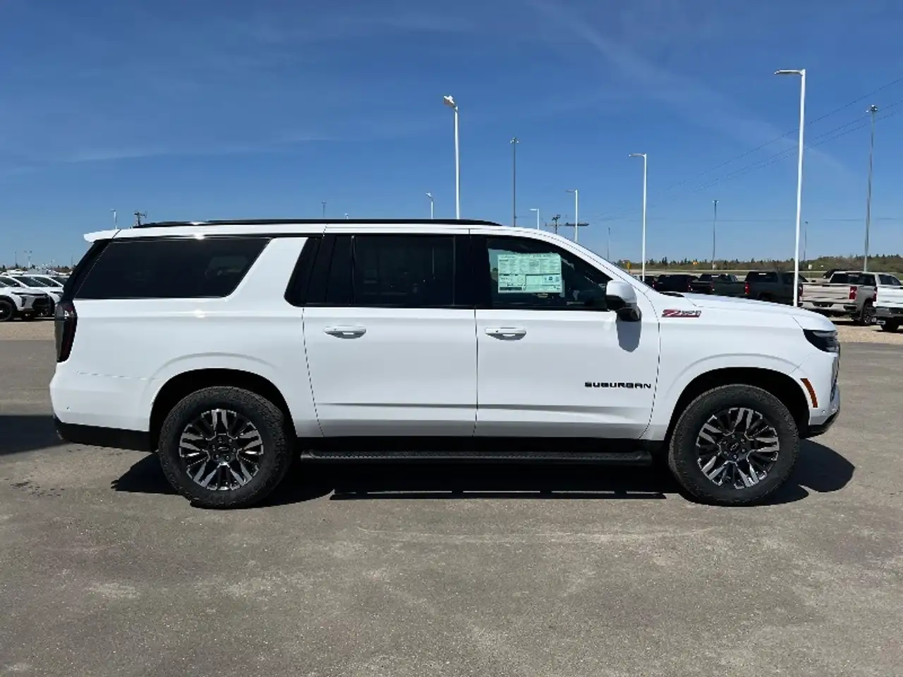 Chevrolet Suburban снимка Chevrolet Suburban