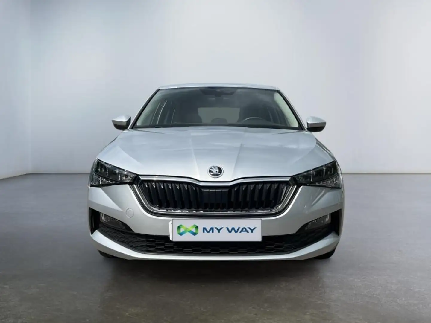 Skoda Scala Ambition Gris - 2