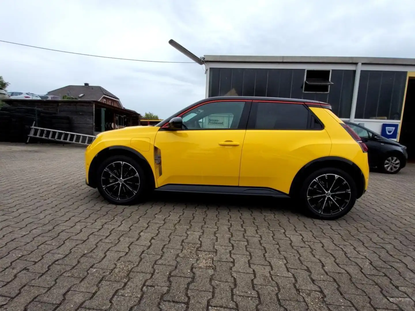 Renault R 5 Iconic Five 150 Comfort Range E-Tech elektr. Jaune - 2