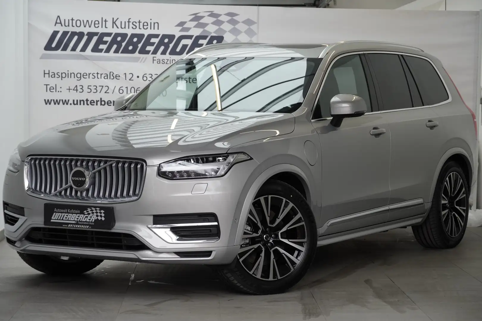 Volvo XC90 Ultra T8 Plug-in-Hybrid Bright AWD Silber - 2