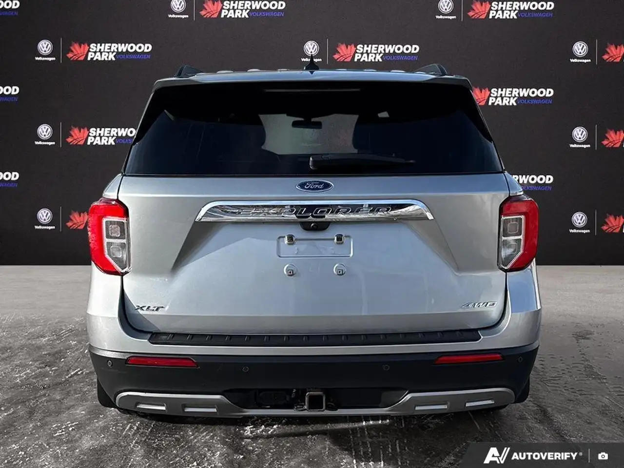 Ford Explorer снимка Ford Explorer