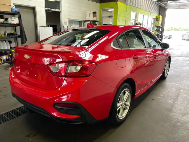 Chevrolet Cruze 2018 — photo 4